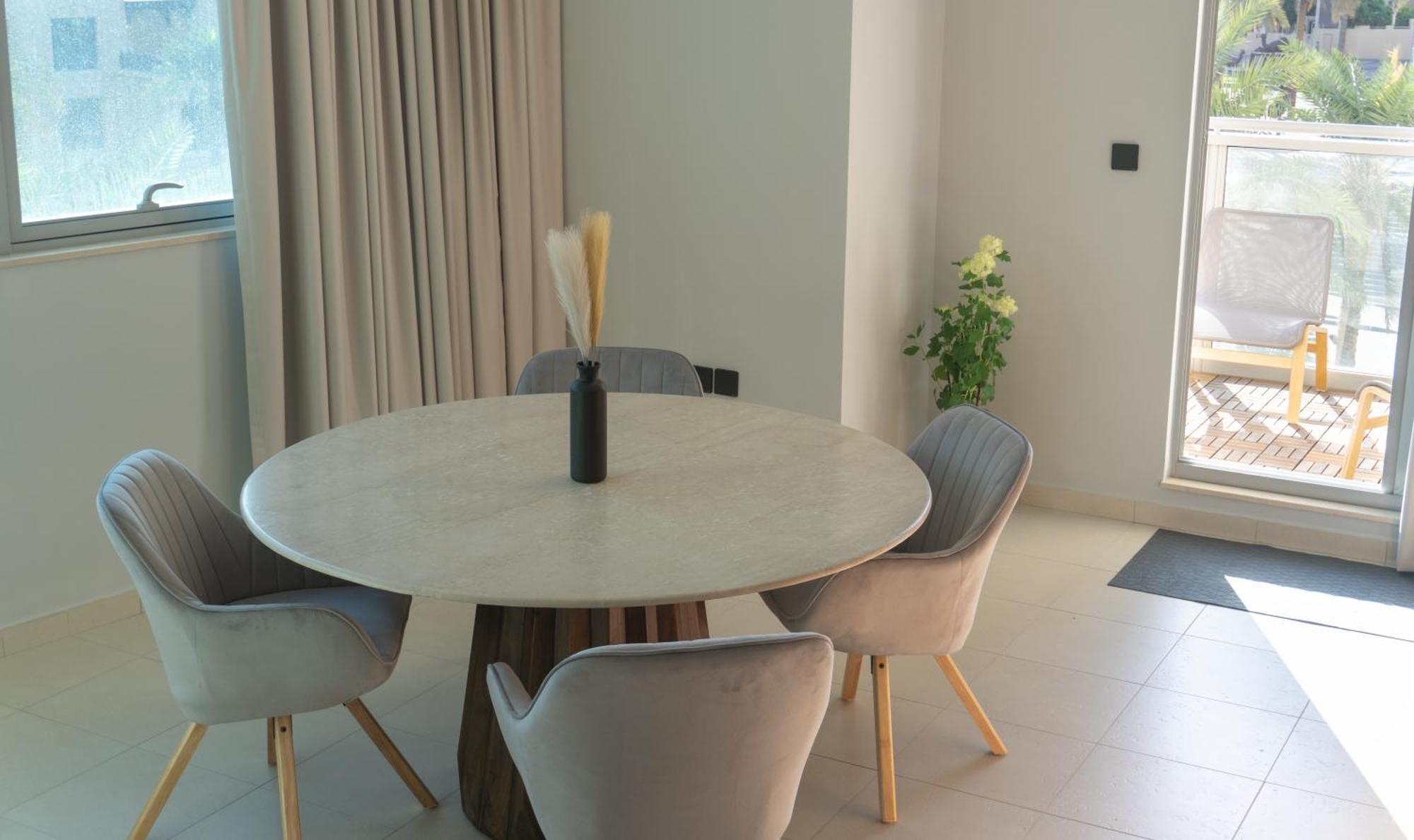 شقة Downtown Oasis, Burj Khalifa Views, Luxury Amenities دبي المظهر الخارجي الصورة