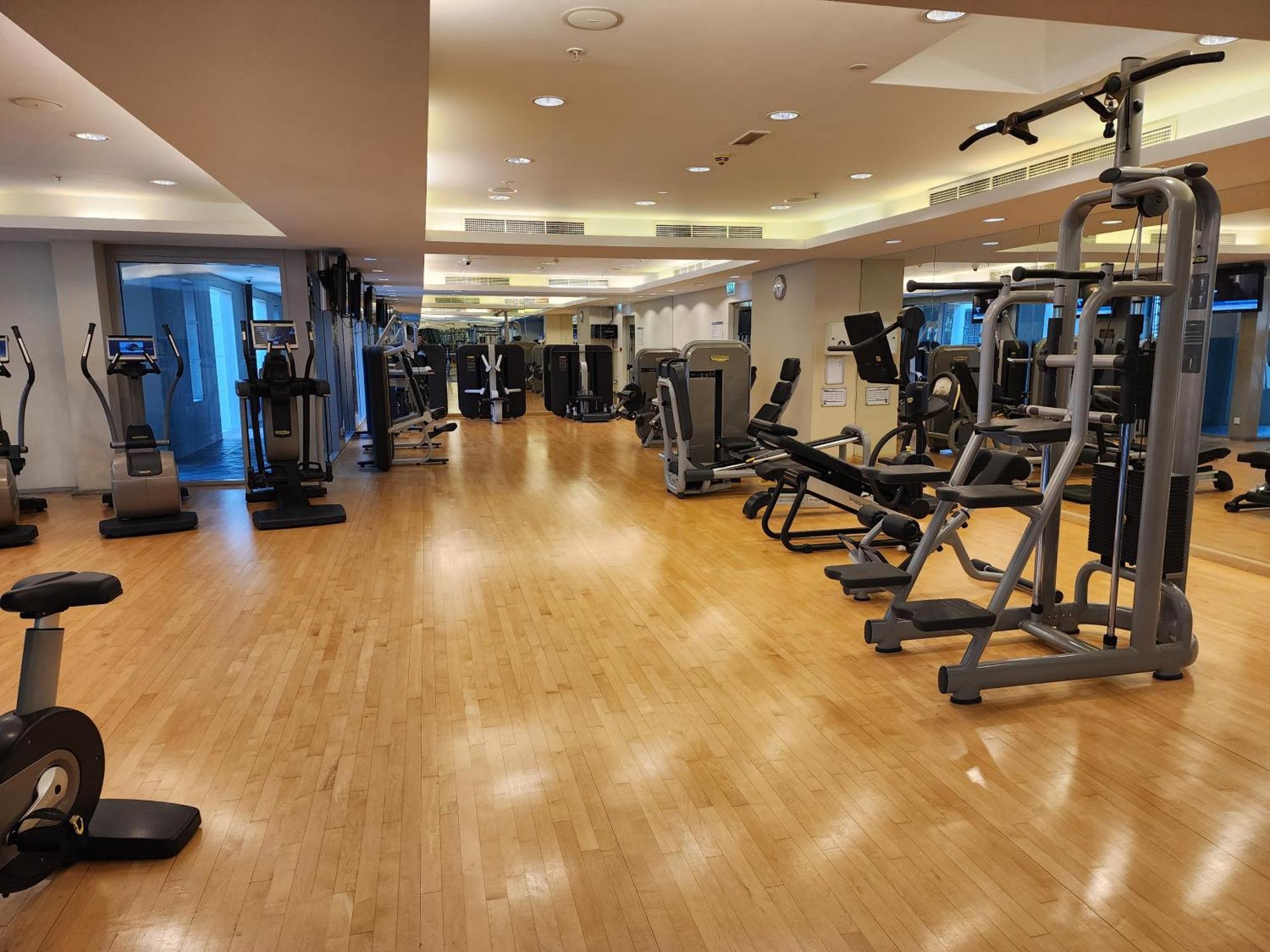 شقة Downtown Oasis, Burj Khalifa Views, Luxury Amenities دبي المظهر الخارجي الصورة