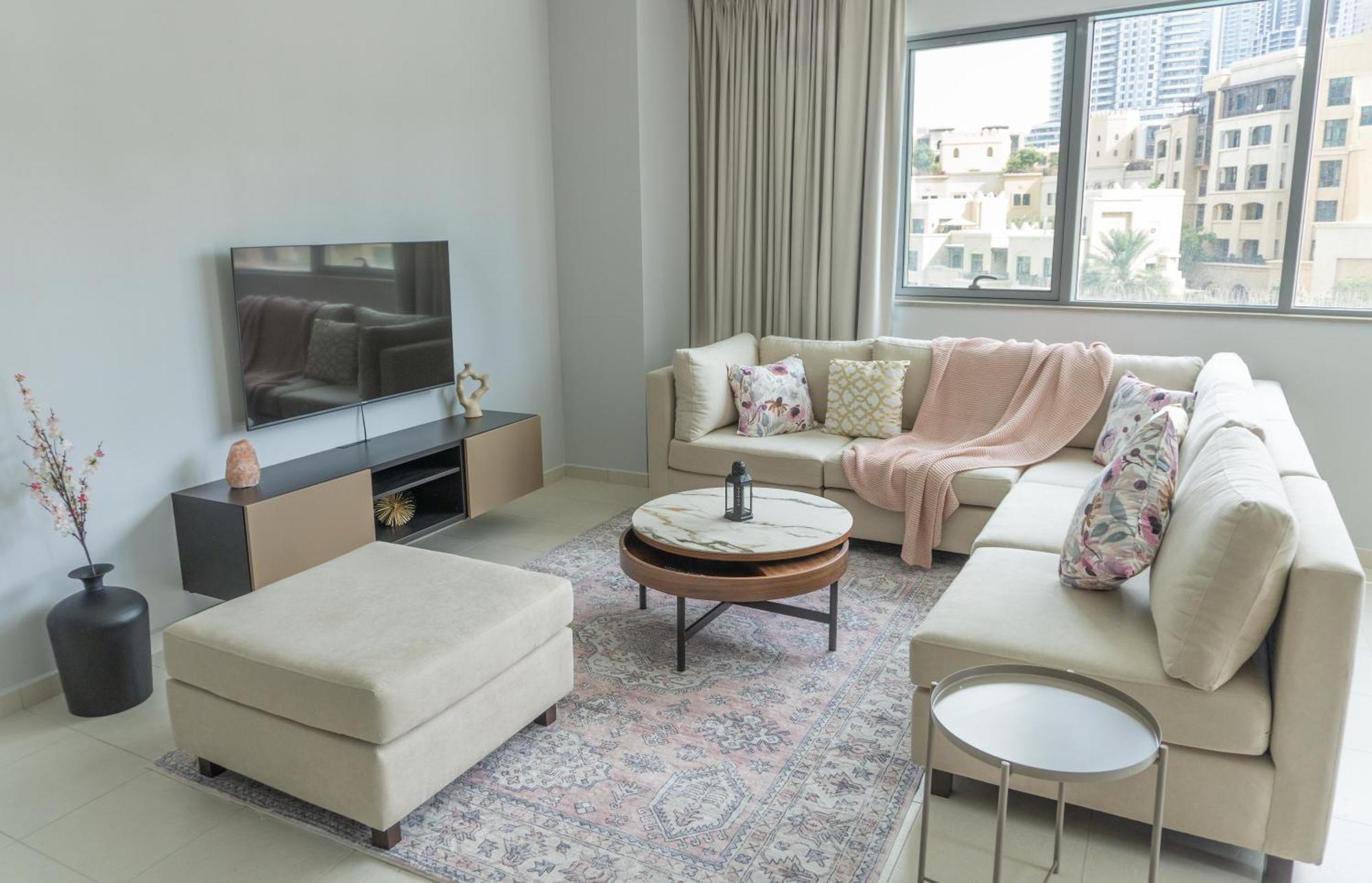 شقة Downtown Oasis, Burj Khalifa Views, Luxury Amenities دبي المظهر الخارجي الصورة